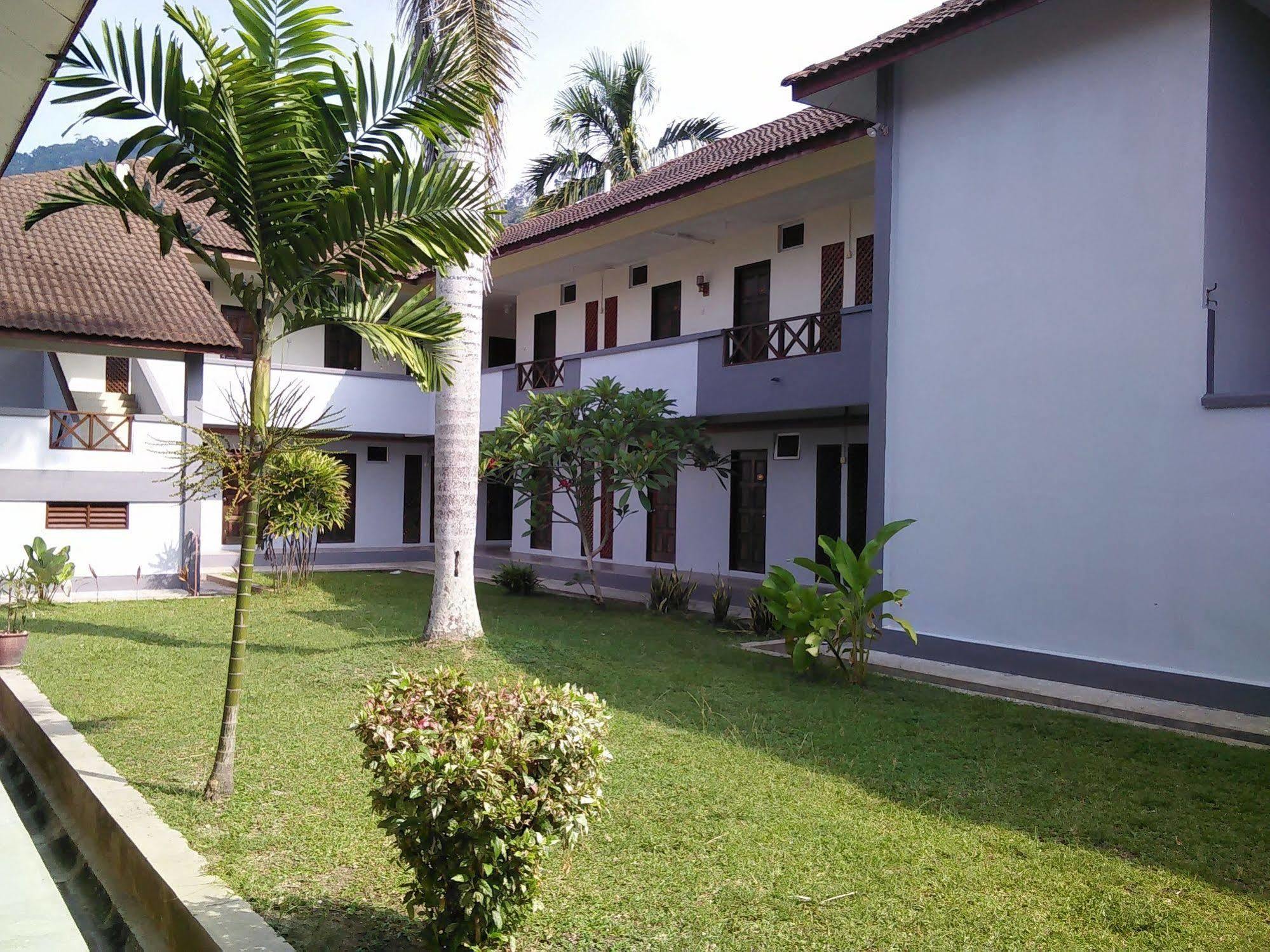 Oyo 44020 Kejora Garden Resort Kampong Pasir Bogak Exteriör bild