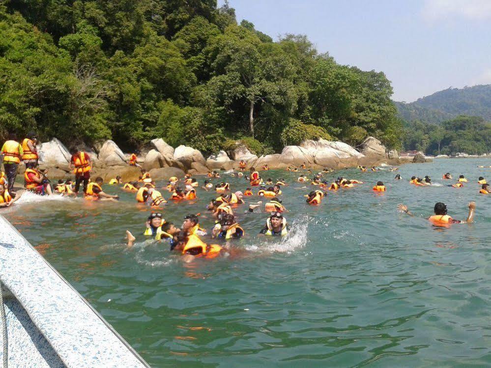 Oyo 44020 Kejora Garden Resort Kampong Pasir Bogak Exteriör bild